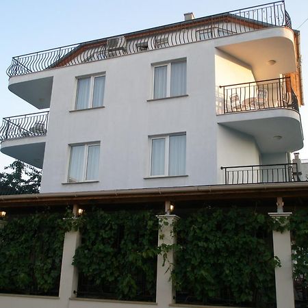Family Hotel Maritime Ahtopol Esterno foto