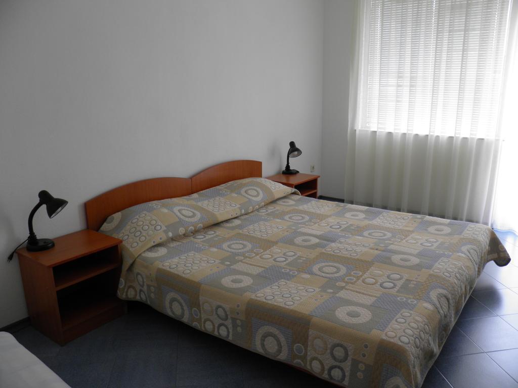 Family Hotel Maritime Ahtopol Esterno foto